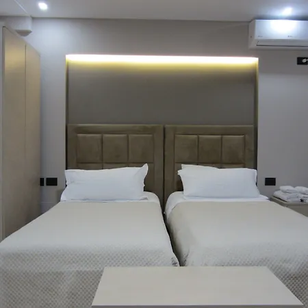 Ξενοδοχείο Freddy's