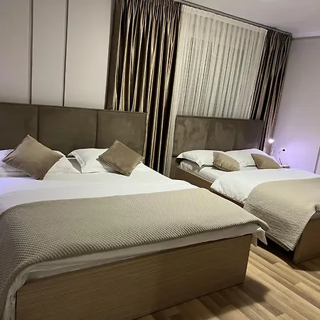 Hotel Freddy's Tirana
