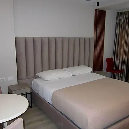Freddy's Hotel Tirana