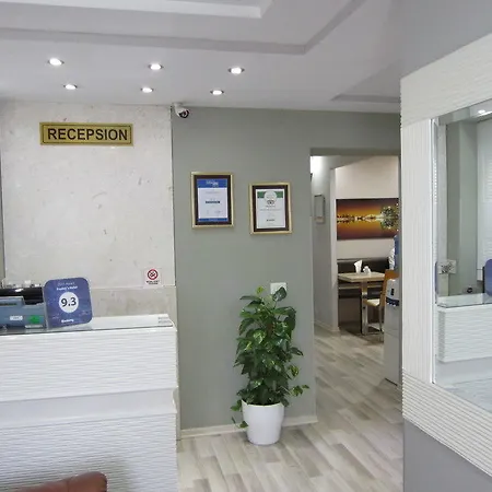 Hotel Freddy'S Hotel Tirana