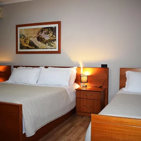 Freddy's Hotel Tirana