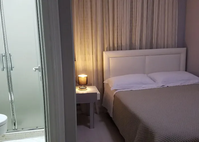 Freddy'S Hotel Tirana